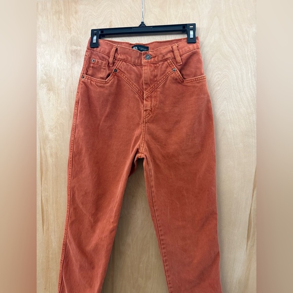 Zara Stylish Orange Women's Jeans With Detailed Stitching - Picture 3 of 12